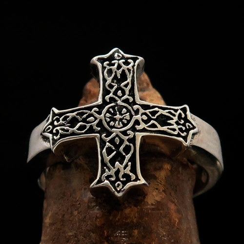 Excellent crafted Men's ornamental Celtic Cross Ring - antiqued