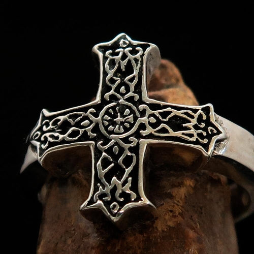 Excellent crafted Men's ornamental Celtic Cross Ring - antiqued