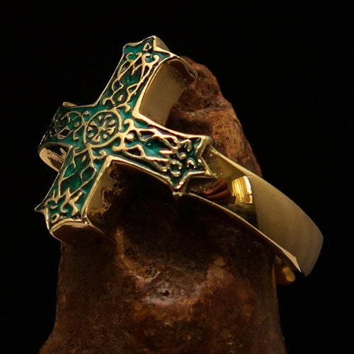 Excellent crafted green Men's ornamental Celtic Cross Ring - solid